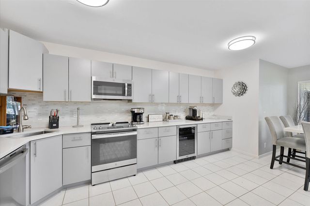 113 Lake Pine Circle C-1, Greenacres, FL 33463