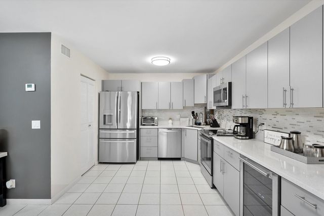 113 Lake Pine Circle C-1, Greenacres, FL 33463