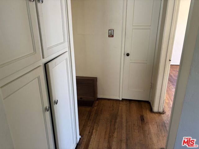 5534 W 76th Street, Los Angeles, CA 90045