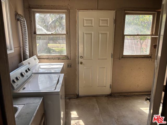 5534 W 76th Street, Los Angeles, CA 90045