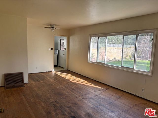 5534 W 76th Street, Los Angeles, CA 90045