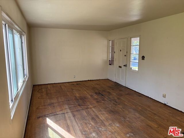 5534 W 76th Street, Los Angeles, CA 90045