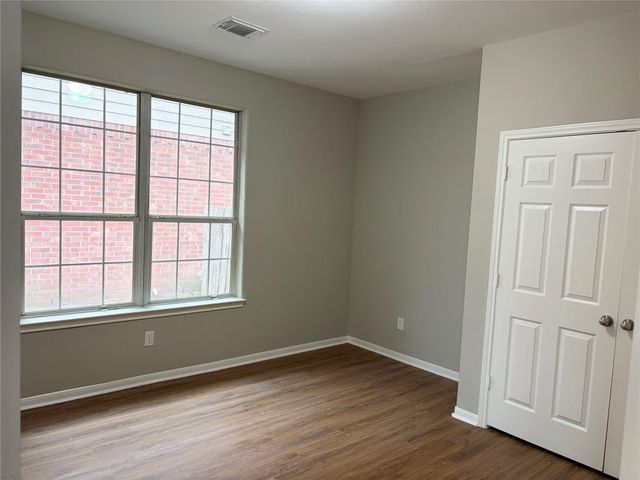 2014 Hawks Road, Missouri City, TX 77489