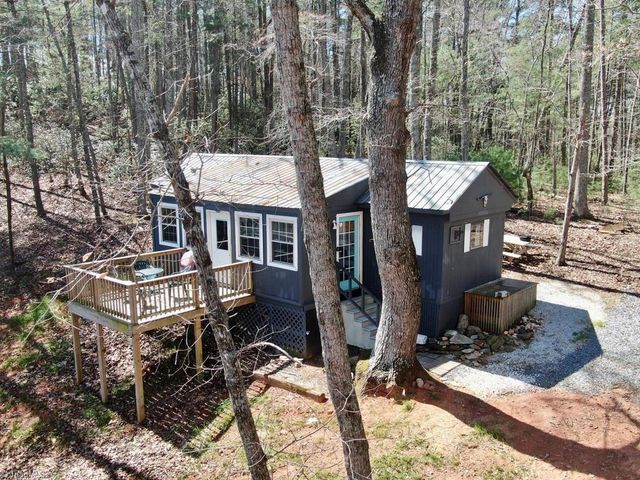 1274 Lakeshore Lane, Mount Airy, NC 27030