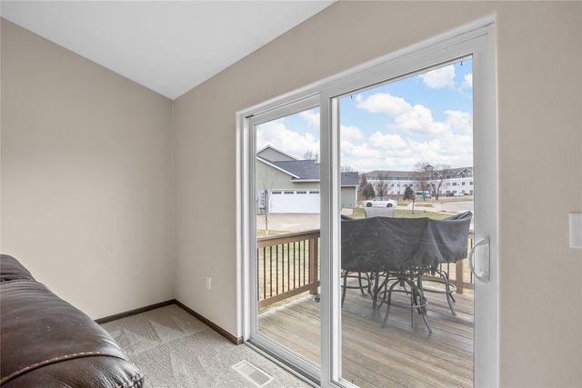 3098 Sherwood Drive, Marion, IA 52302