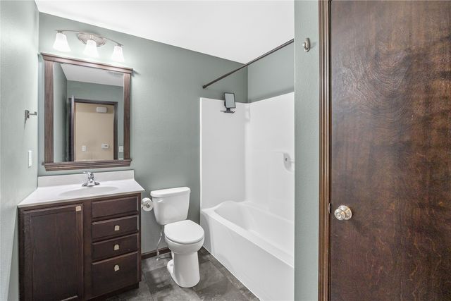 3098 Sherwood Drive, Marion, IA 52302