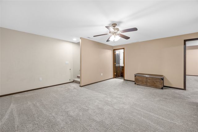 3098 Sherwood Drive, Marion, IA 52302