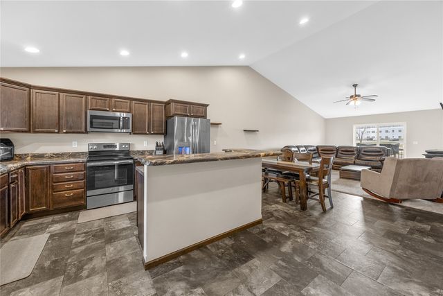 3098 Sherwood Drive, Marion, IA 52302