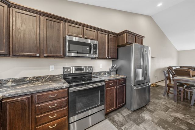 3098 Sherwood Drive, Marion, IA 52302