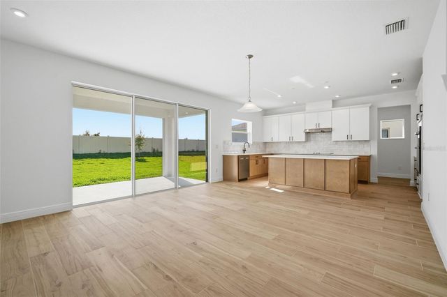 2947 STEWART CREEK CIRCLE, Plant City, FL 33565