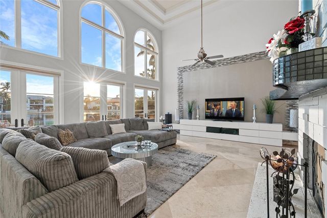 2833 NE 32nd Street, Lighthouse Point, FL 33064