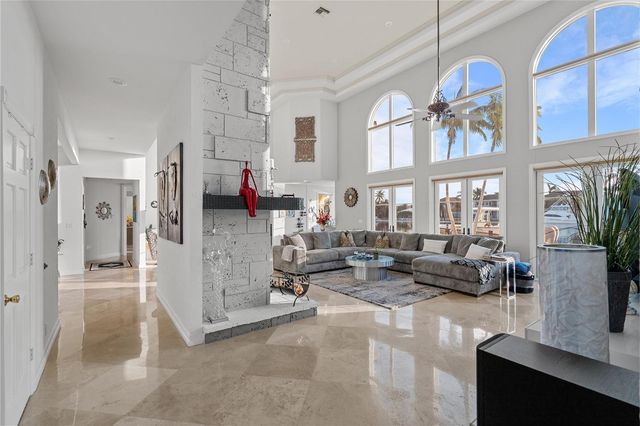2833 NE 32nd Street, Lighthouse Point, FL 33064