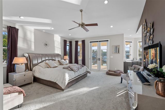 2833 NE 32nd Street, Lighthouse Point, FL 33064