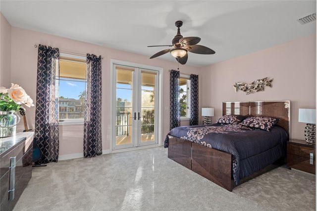 2833 NE 32nd Street, Lighthouse Point, FL 33064