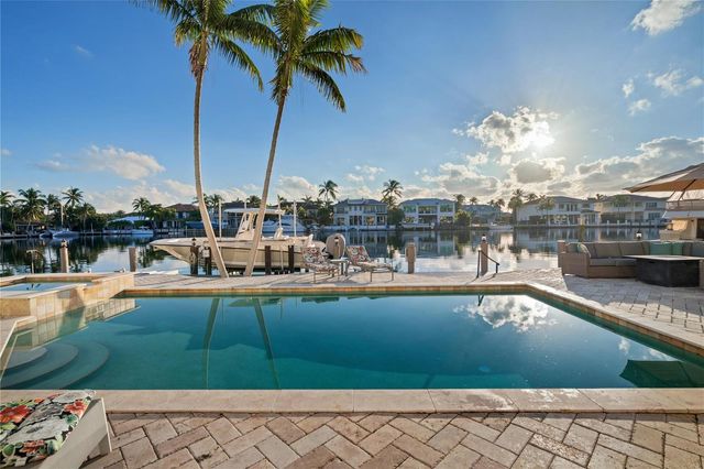 2833 NE 32nd Street, Lighthouse Point, FL 33064