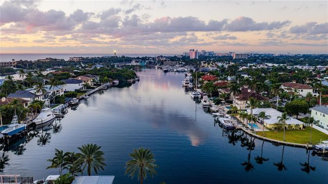 2833 NE 32nd Street, Lighthouse Point, FL 33064
