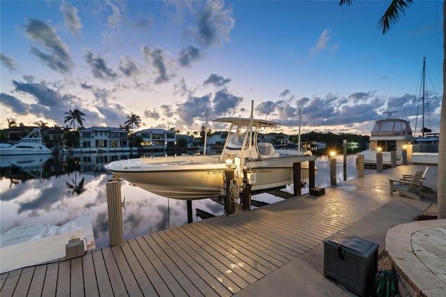 2833 NE 32nd Street, Lighthouse Point, FL 33064