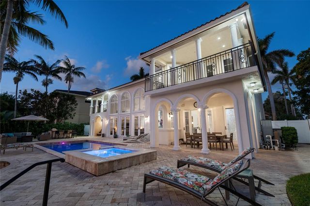2833 NE 32nd Street, Lighthouse Point, FL 33064