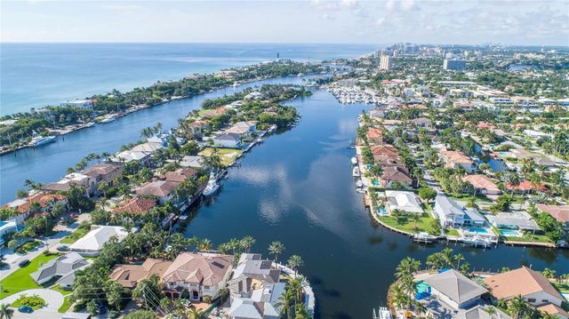 2833 NE 32nd Street, Lighthouse Point, FL 33064