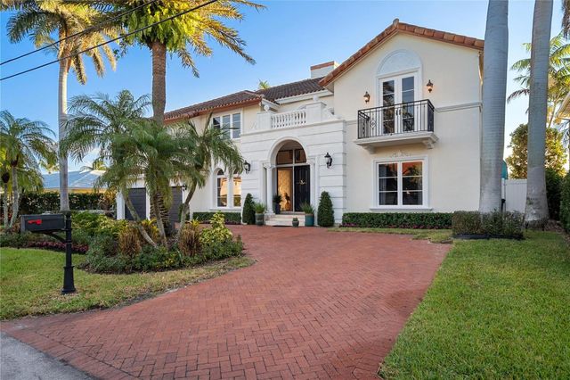 2833 NE 32nd Street, Lighthouse Point, FL 33064