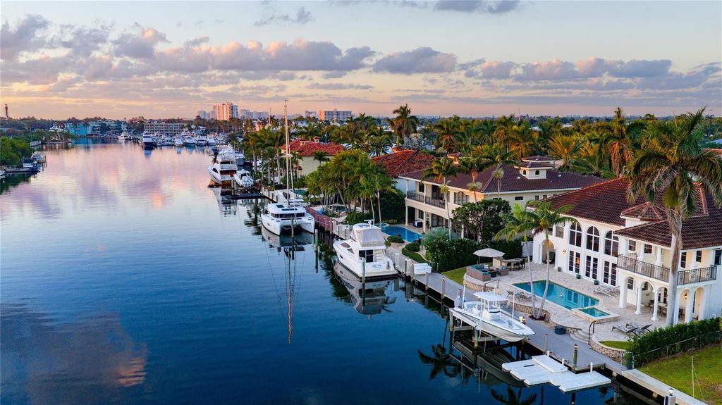 2833 NE 32nd Street, Lighthouse Point, FL 33064