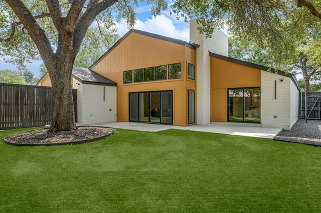 9607 Greensprint Drive, Dallas, TX 75238