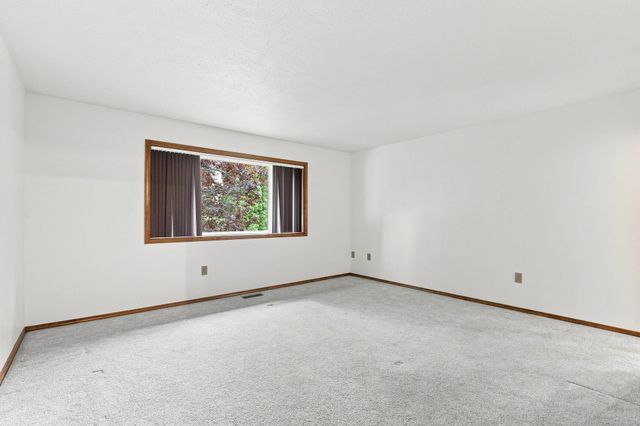 1727 S Stanley Ln, Spokane Valley, WA 99212