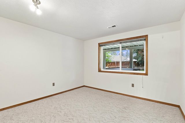 1727 S Stanley Ln, Spokane Valley, WA 99212