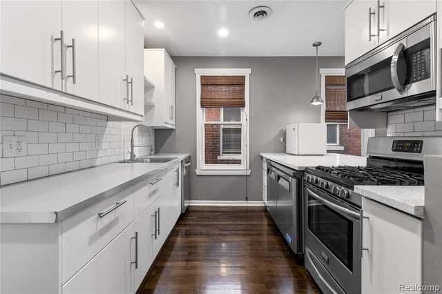 310 Hendrie Street Apt 2, Detroit, MI 48202