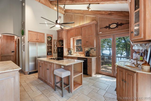 57450 E Highway 125 Road 535, Monkey Island, OK 74331