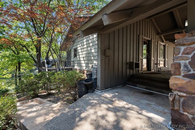 57450 E Highway 125 Road 535, Monkey Island, OK 74331