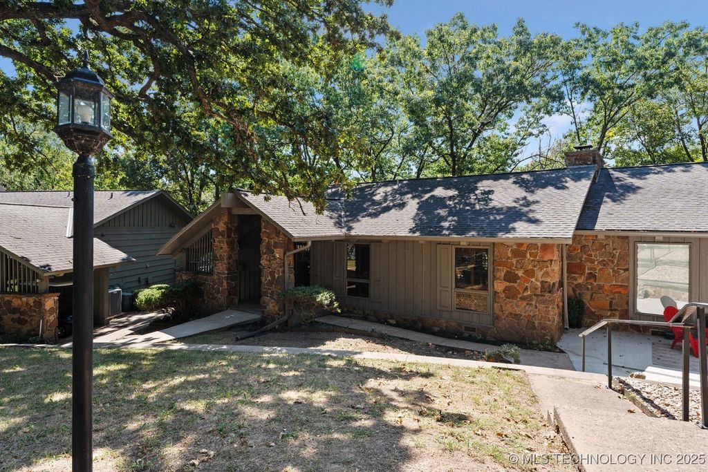 57450 E Highway 125 Road 535, Monkey Island, OK 74331