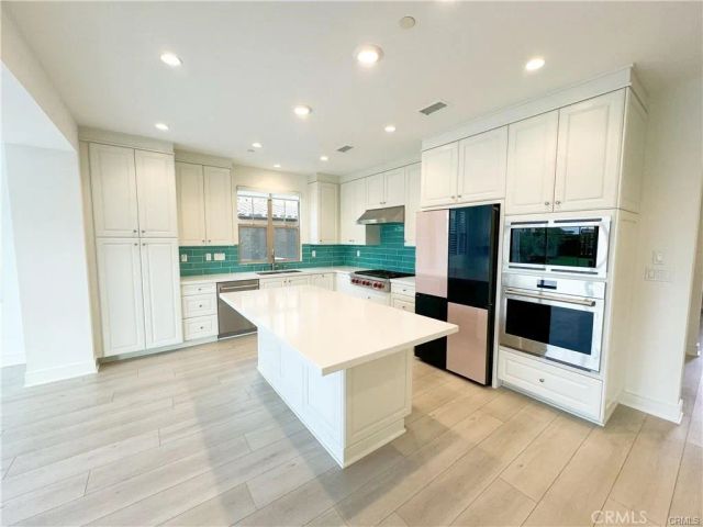 148 Sabbia, Irvine, CA 92602
