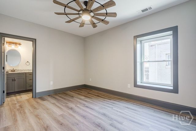 34 Depot St 24, Hartwell, GA 30643