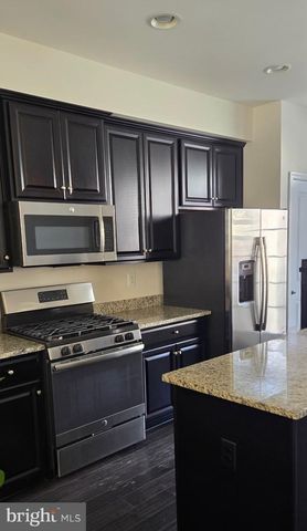 320 ROLLING VALLEY DR, Fredericksburg, VA 22405