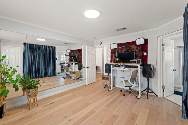 3600 Malone DR, Austin, TX 78749