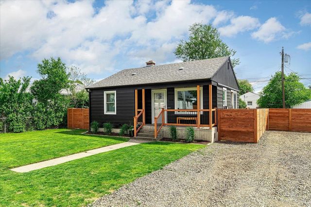 524 E Garland Ave, Spokane, WA 99207