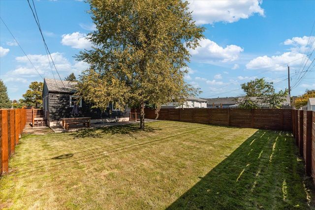 524 E Garland Ave, Spokane, WA 99207