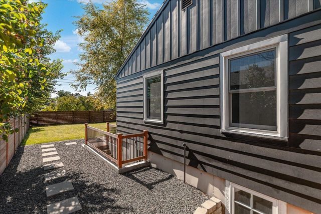 524 E Garland Ave, Spokane, WA 99207