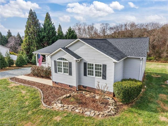 346 Walnut Creek Lane, Asheboro, NC 27205