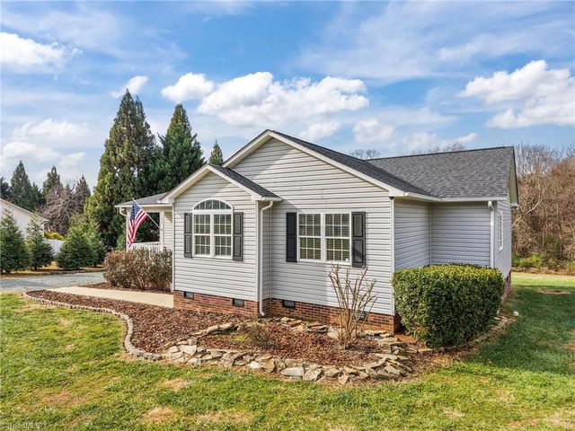 346 Walnut Creek Lane, Asheboro, NC 27205