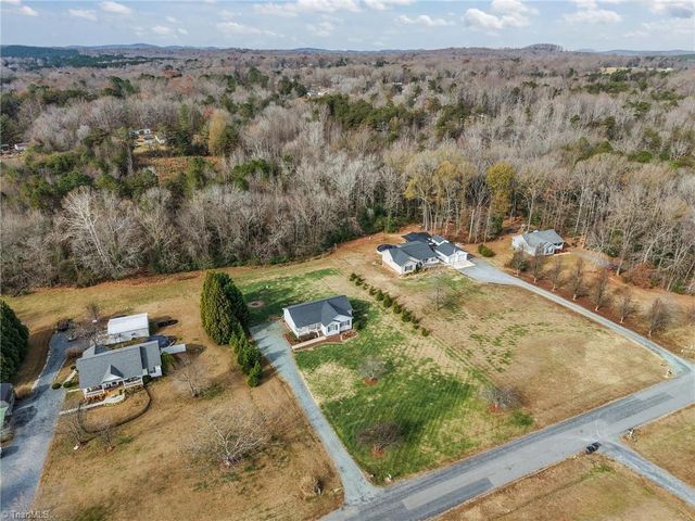 346 Walnut Creek Lane, Asheboro, NC 27205