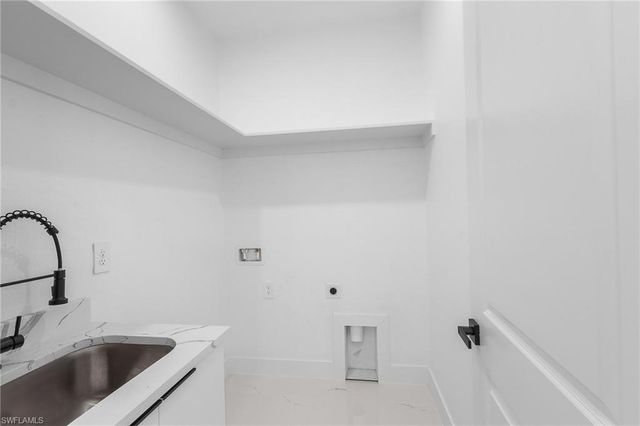 1018 NE Juanita PL, Cape Coral, FL 33909