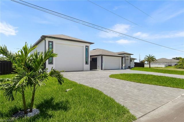 1018 NE Juanita PL, Cape Coral, FL 33909