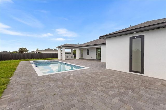 1018 NE Juanita PL, Cape Coral, FL 33909
