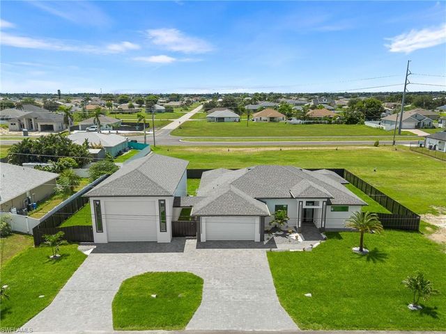 1018 NE Juanita PL, Cape Coral, FL 33909