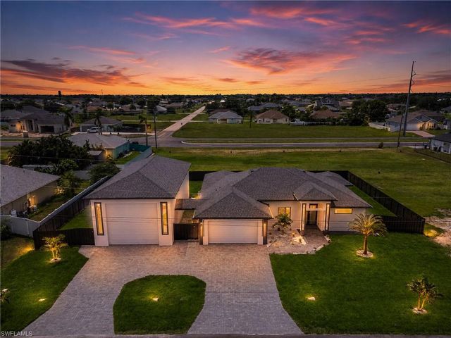 1018 NE Juanita PL, Cape Coral, FL 33909