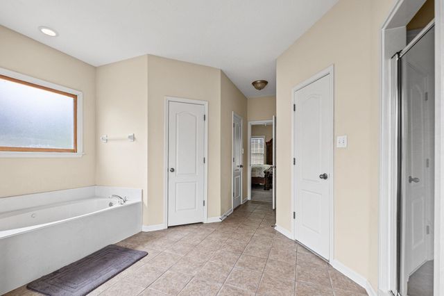 10505 PISGAH FOREST LN, Cordova, TN 38016