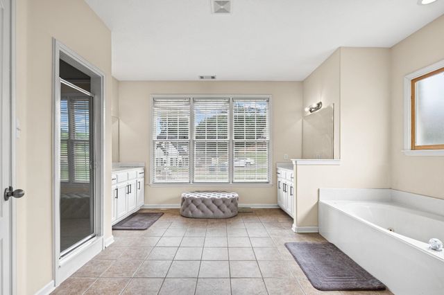 10505 PISGAH FOREST LN, Cordova, TN 38016