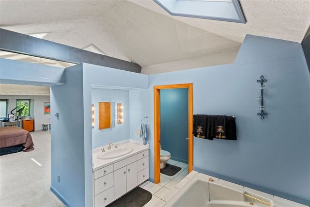 130 Lincoln Ave, Swissvale, PA 15218